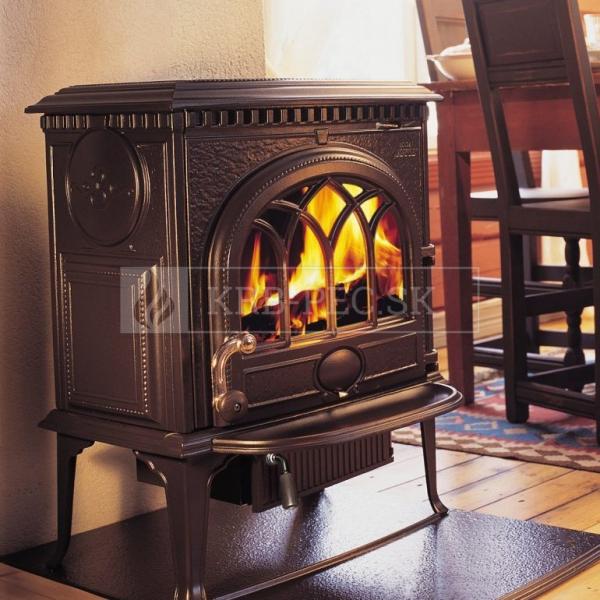 Jotul F 3 liatinové krbové kachle s klasickým dizajnom