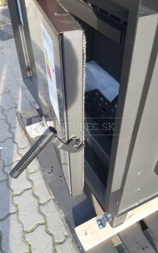 Kratki Lucy 14 teplovzdušná oceľová krbová vložka s rovným presklením krb-pec
