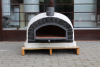 Pizza pec Brazz 100 vpredu izolovaná krb-pec