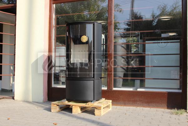 Defro Home Orbis oceľové krbové kachle s polkruhovým presklením krb-pec