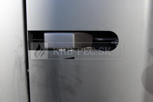 Defro Home IGNIS oceľové krbové kachle s veľkým vertikálnym presklením krb-pec