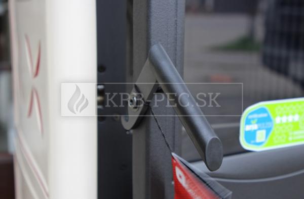 La Nordica Nicoletta Silk Vogue teplovzdušné krbové kachle s ohniskom z liatiny a smaltovanou rúrou krb-pec